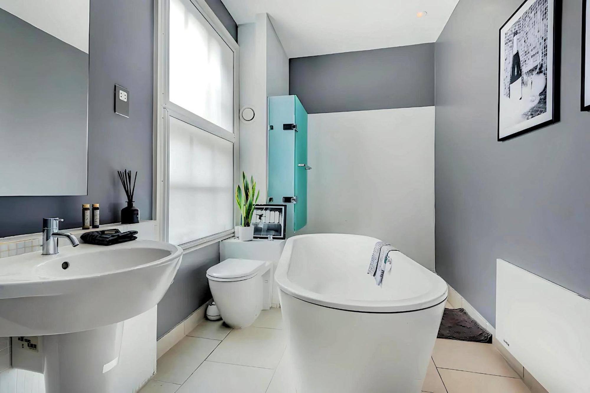 Welcome London - Stay At The Piazza! Bagian luar foto