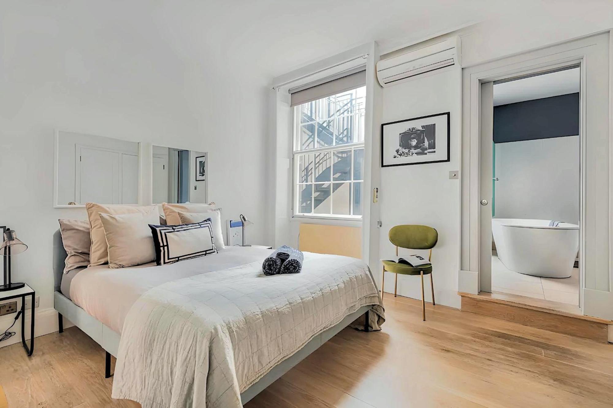 Welcome London - Stay At The Piazza! Bagian luar foto